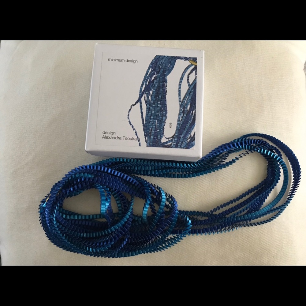 MET Collection Long Necklace
